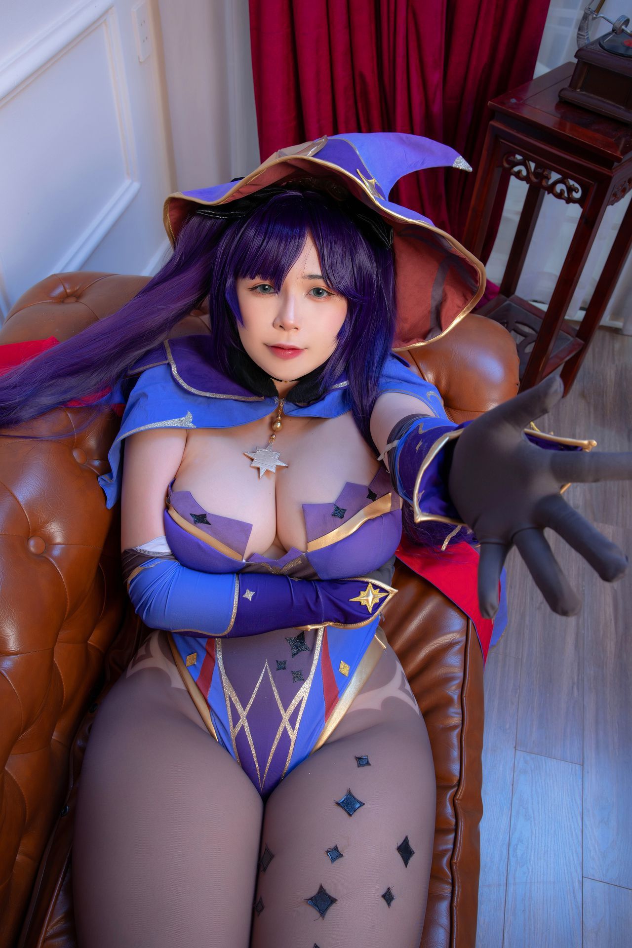 【UyUy】Mona